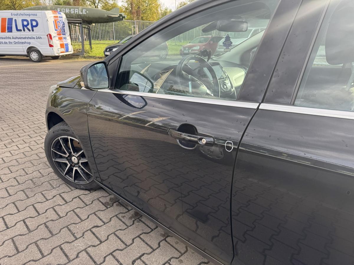 Ford Focus 3 original T&uuml;r vorn links Panther Schwarz Rohbau Bj.2011